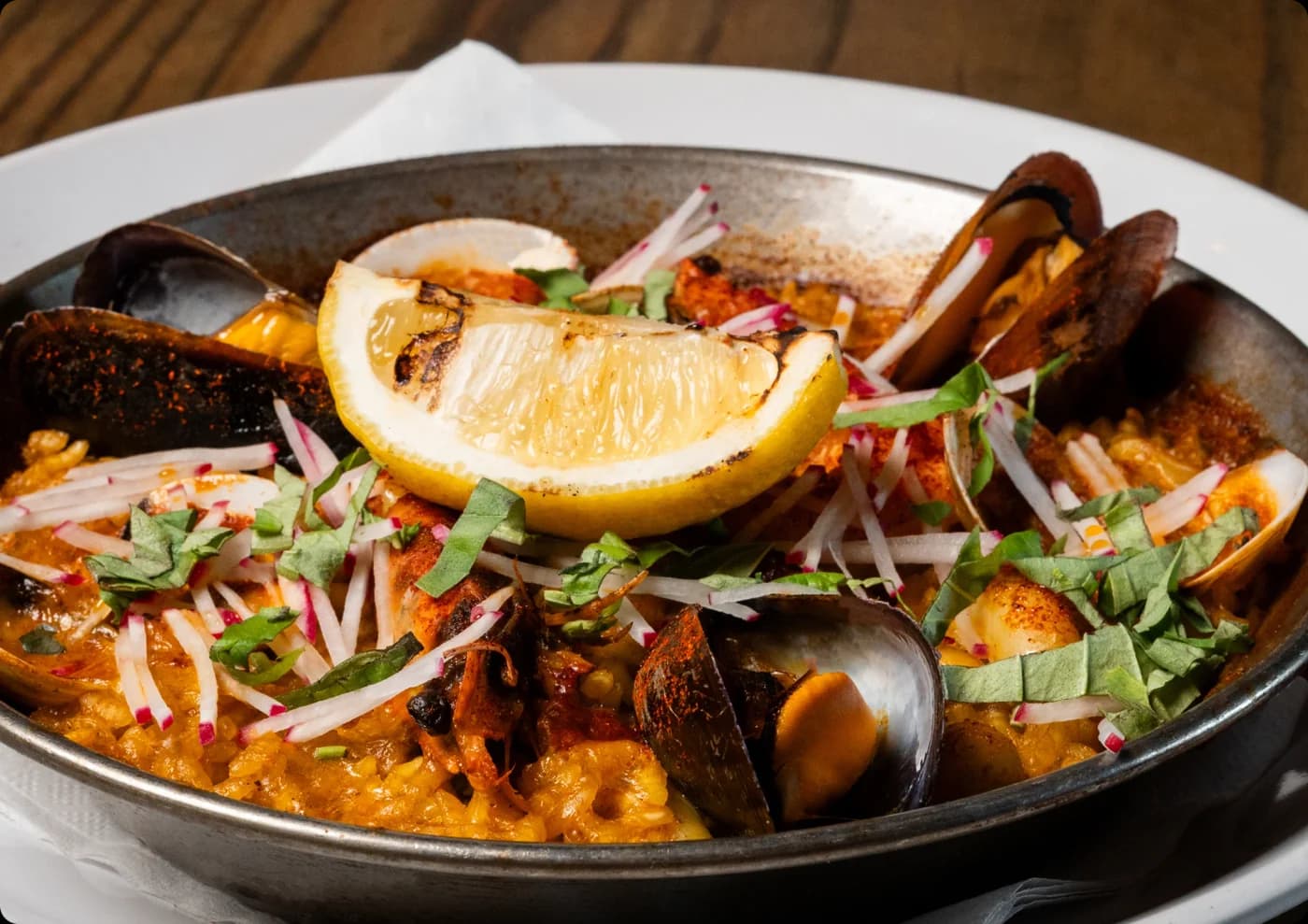 Eclipse di Luna spread of Latin and Spanish dishes